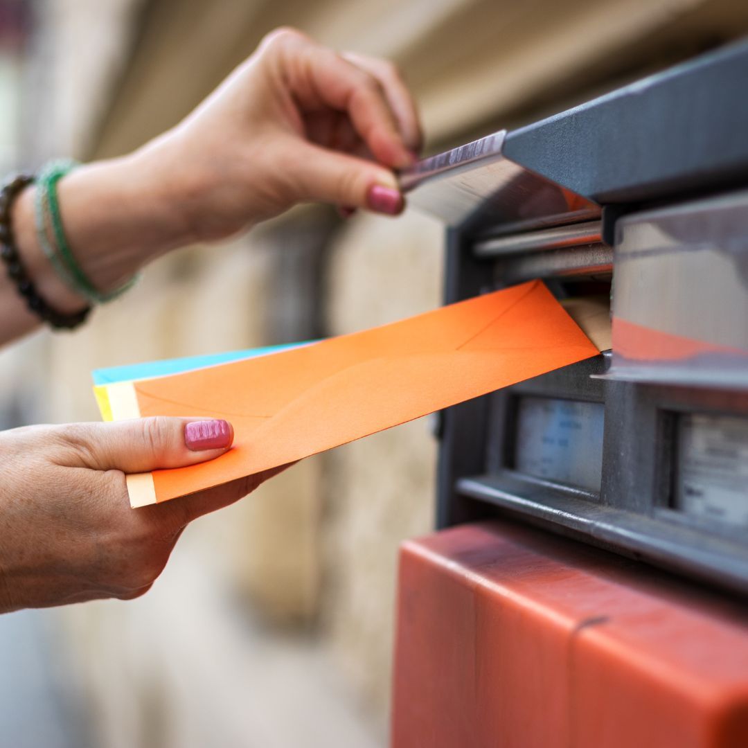 RJaneBishop's tweet image. Mind if I #interrupt? 

Love isn&apos;t just a feeling; it&apos;s an action. Take a step to deepen your connections—send a heartfelt message, plan a virtual hangout, or simply share a #smile. 

Your actions create ripples of #love!

#PositiveInterrupter #TurboTuesdayTip