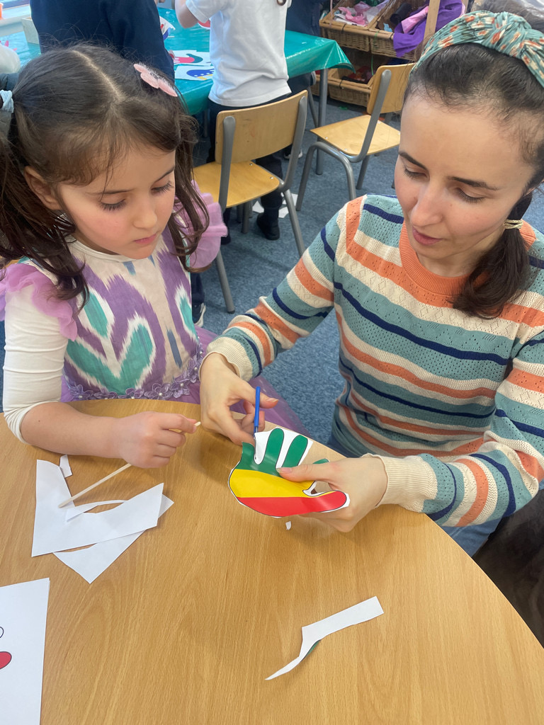 Pimlico Primary (@pimlicoprimary) on Twitter photo Last Wednesday, all our students recognised International Mother Language Day. Pupils attended school dressed in their home flag's colours or in traditional dress and then enjoyed traditional food with parents and carers, after school! π§βπ³π₯ Last Wednesday, all our students recognised International Mother Language Day. Pupils attended school dressed in their home flag's colours or in traditional dress and then enjoyed traditional food with parents and carers, after school! π§βπ³π₯