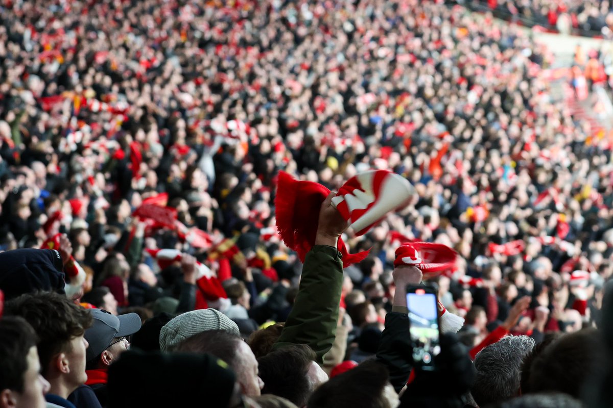 We were delighted to give 10 free tickets to @thisisanfield to help send fans to Wembley for the #CarabaoCupFinal 🏆🔴 📺Watch now: youtube.com/watch?v=llnO3_…