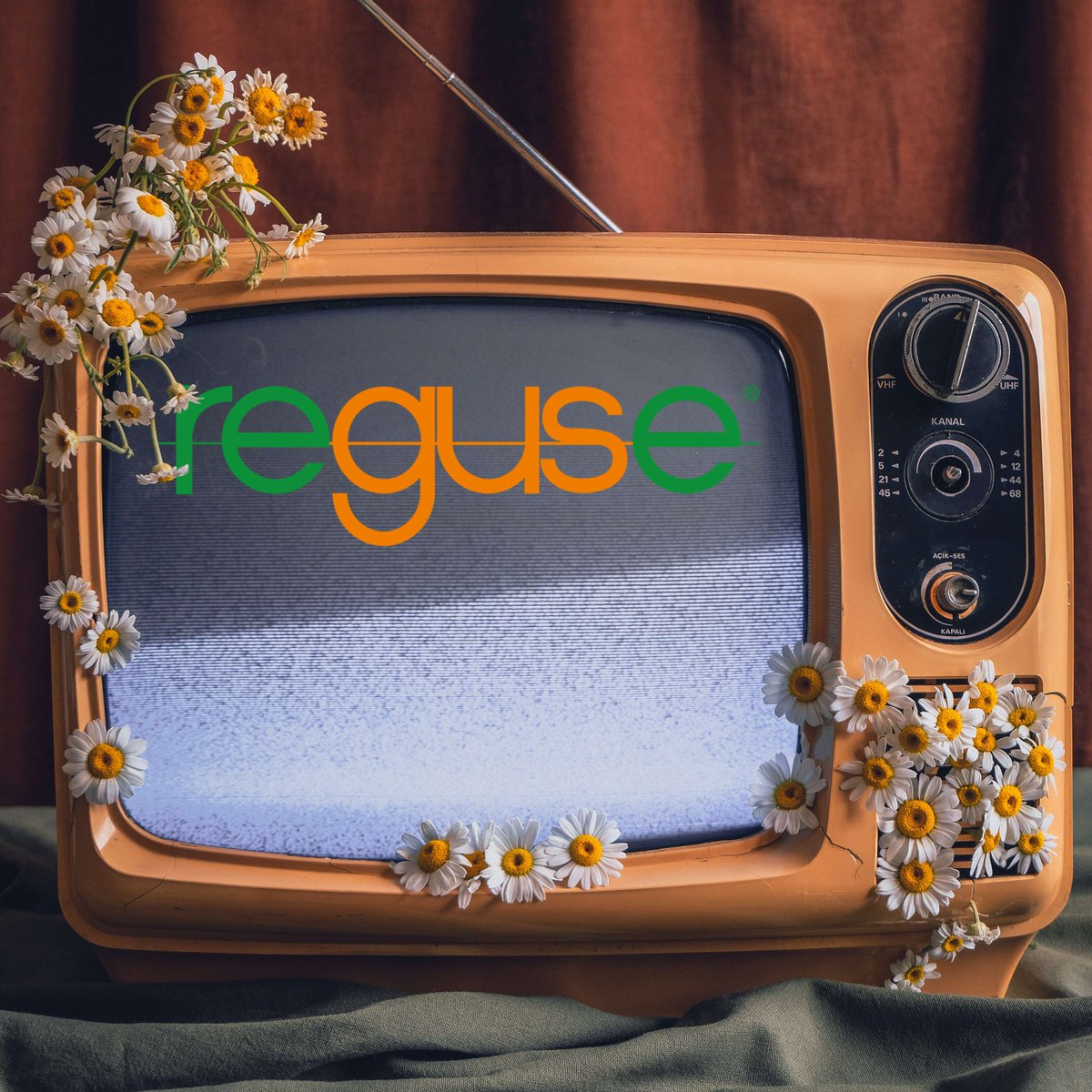 igusFrance's tweet image. Depuis 2019, notre #programme reguse redonne une 2nde vie aux #déchets #électroniques du groupe. Une fois remis en état, ces appareils sont revendus auprès du personnel à un prix avantageux et les bénéfices de ces ventes reversés à des projets #environnementaux♻️