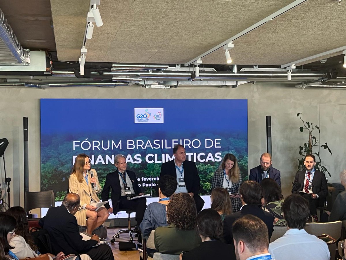 katehamptongray's tweet photo. Enjoying engagement w/#Brazilian civil society & financial institutions at #forumfinançasclimaticas, bringing lessons from #BridgetownInitiative @COP28_UAE #AfricanClimateSummit #ParisPact to @g20org #COP30 with great colleagues from @climatepolicy @climaesociedade @CIFFchild https://t.co/SojWRwdeVC