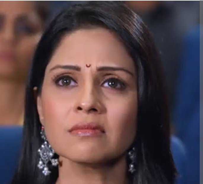 OMG, im gonna miss her, this is not done. She brought too much positiveness in the show. I wanted to see her winning her sons love, i wanted to see their bond. She was Savi support system, arg.. #GhumHaiKisikeyPyaarMeiin