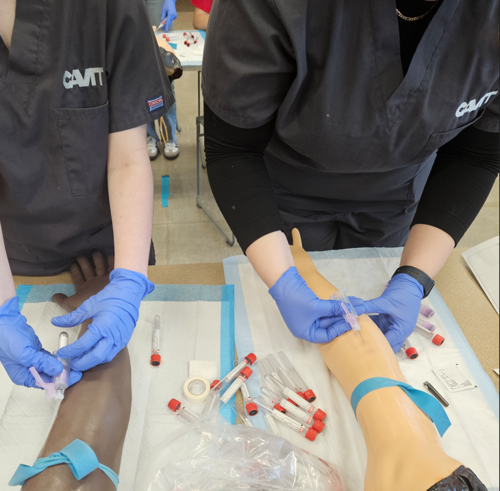 CoreCivic's Central Arizona facility in #AZ is #givingback to students in the local community by donating medical supplies to a Medical Assistant class offered by @CAVITschool. The class teaches high school students how to deliver vital care services.