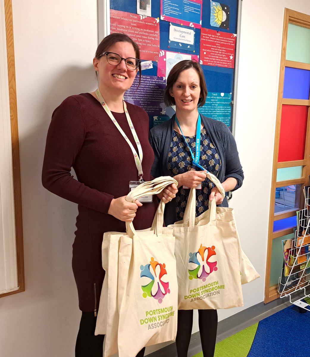 PortsmouthDSA's tweet image. Great to catch up with Family Nurse Lianne to distribute Welcome Packs &amp;amp; discuss support for new families. We really value these special links with our community, ensuring that every baby receives a warm welcome @alice0sborne  #Neonatal #NICU #BetterOutcomes
@UHS_Maternity @UHSFT