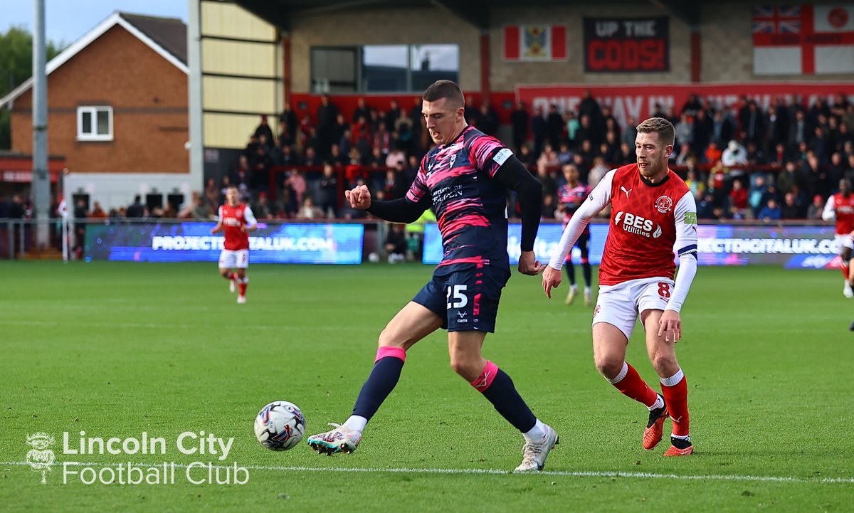 Tonight could mark on loan Lincoln City defender Alex Mitchell's 100th appearance in his career if he plays, with all of those 99 that have come so far being as a loan player! 

How many players can you name with a similar record?

#lincolncity #imps