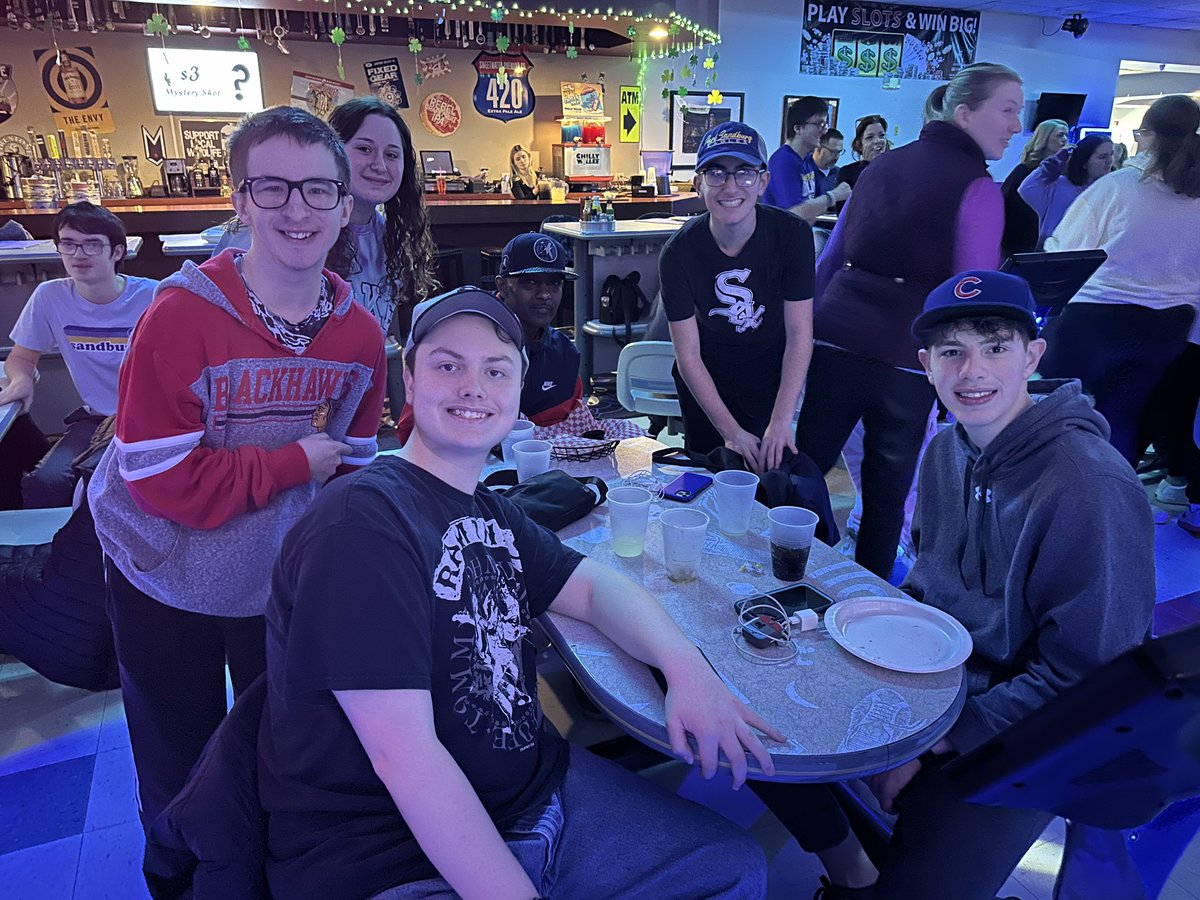 CSfriendship's tweet photo. We had a blast at our bowling outing this Sunday! 🎳 https://t.co/gFhbombWkw