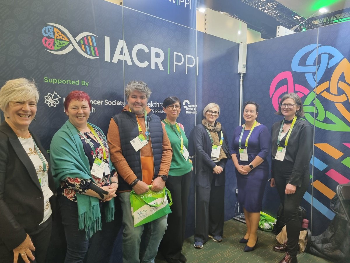 Great to see a big @CancerTrials_ie presence at the @News_IACR Conference! Big thanks to Siobhan Freeney, Clodagh Flynn, Bridget Carr, and Krista Costello from our Patient Consultants Committee, pic'd here w/our Acting CEO Angela Clayton Lea & PPI Co-ordinator @McLoughlinSarah