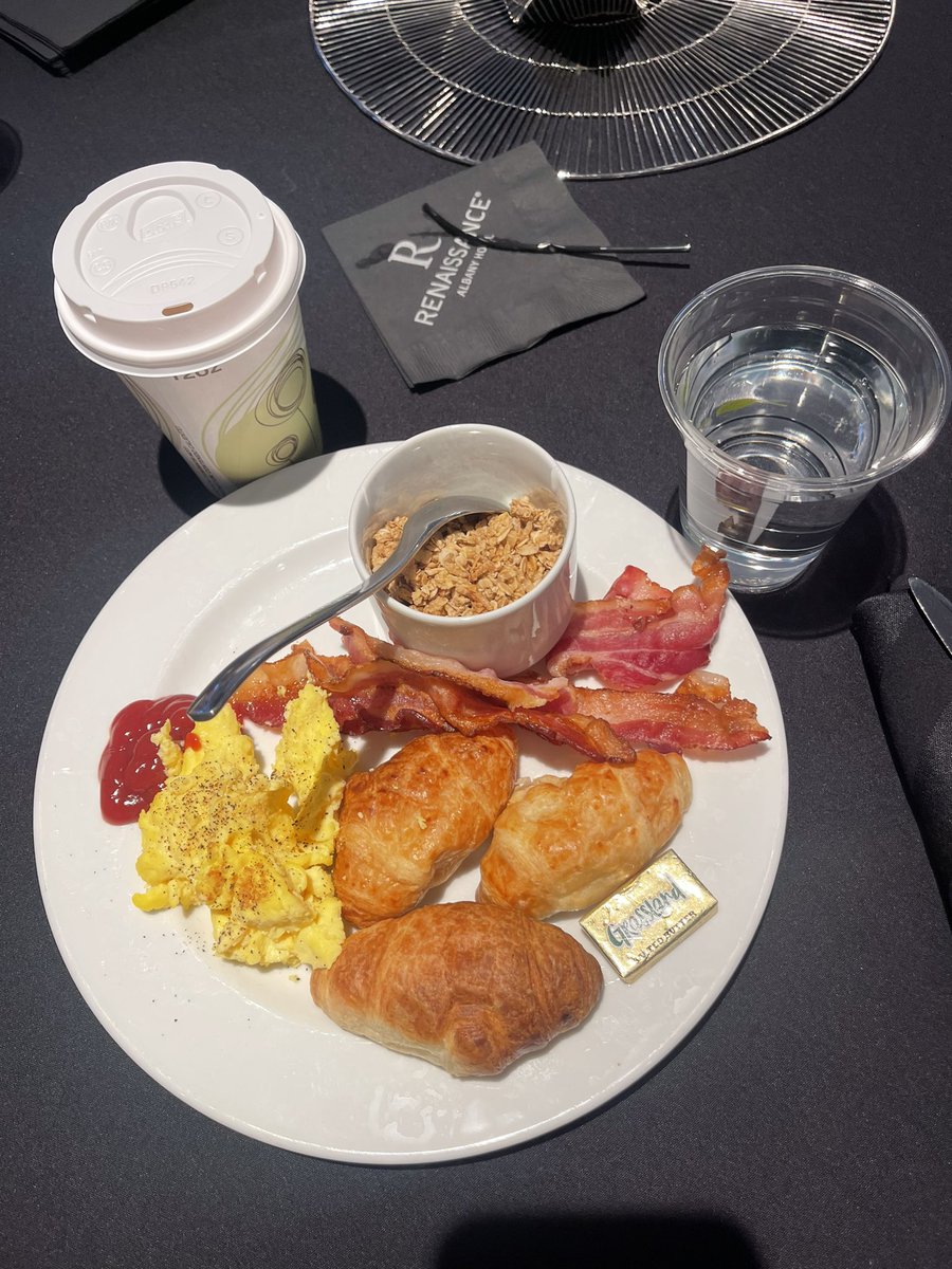 AishaPearlly's tweet photo. Breakfast was great 😊 
 #APA4TAP 
#turnonthetap https://t.co/S3Y8syu56Z