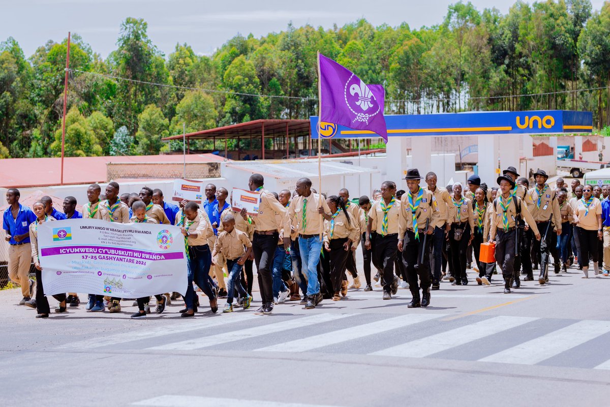 AntoineMutware's tweet photo. 1/11 .In the closing ceremony of the #ScoutWeek2024, a march was made from Kabgayi to Muhanga Stadium where the closing ceremony took place.
#Ubuskuti_ImbereHeza https://t.co/Zovd1r6VQh