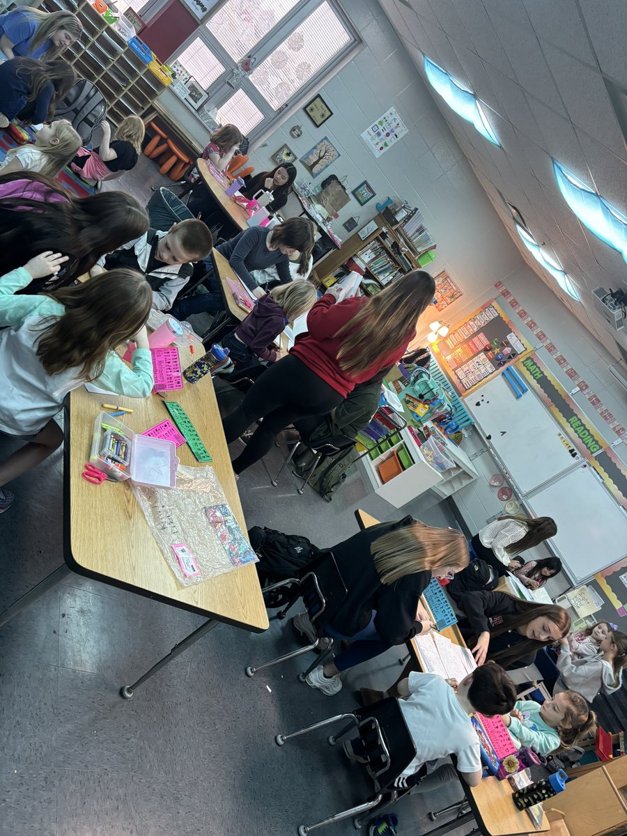 Tina Boehm (@lv2rdboehm) on Twitter photo We are authors! Writing and illustrating a book with our kindergarten pals! #newpalproud <a href="/VoelzJames/">New Palestine High School</a> @MitchanerNPHS
@SouthernHancock We are authors! Writing and illustrating a book with our kindergarten pals! #newpalproud <a href="/VoelzJames/">New Palestine High School</a> @MitchanerNPHS
@SouthernHancock