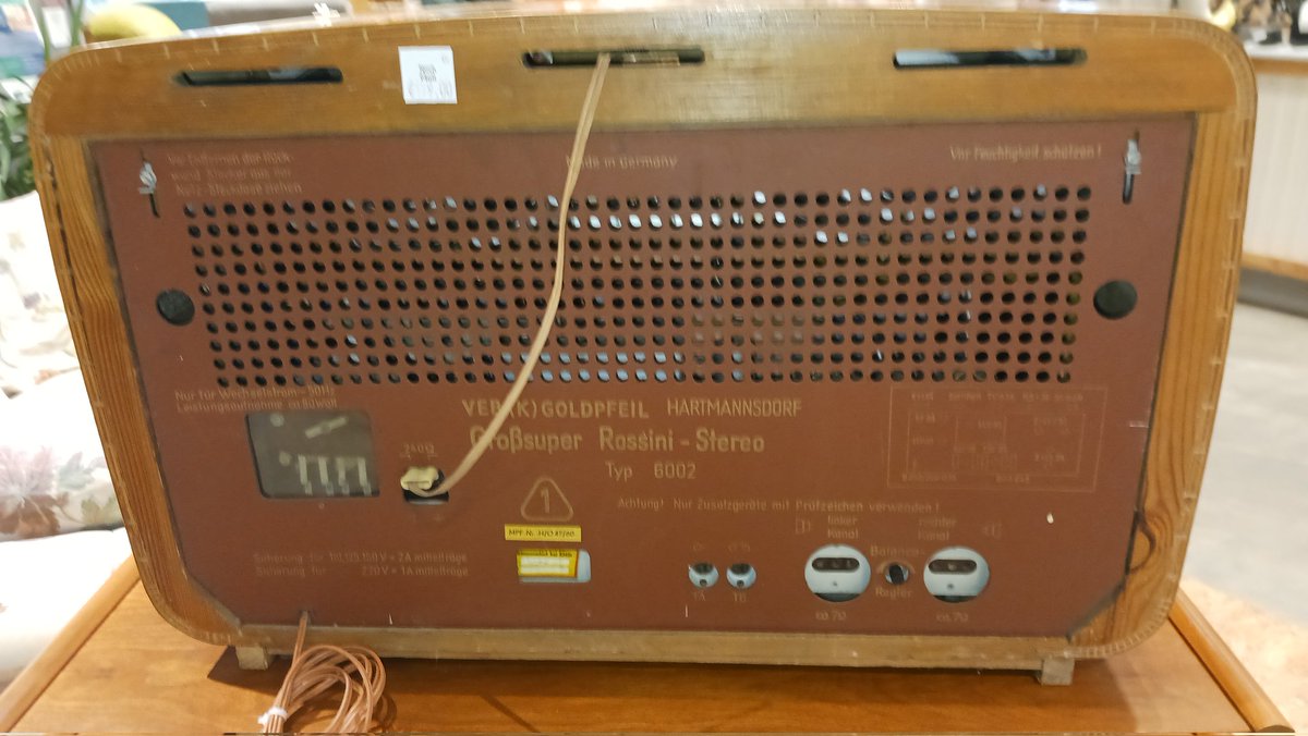 Heute in der #NochMall , schönes Röhrenradio, Modell: Rossini-Stereo , Typ 6002, 
VEB Goldpfeil/Made in Germany DDR 1961-63.
