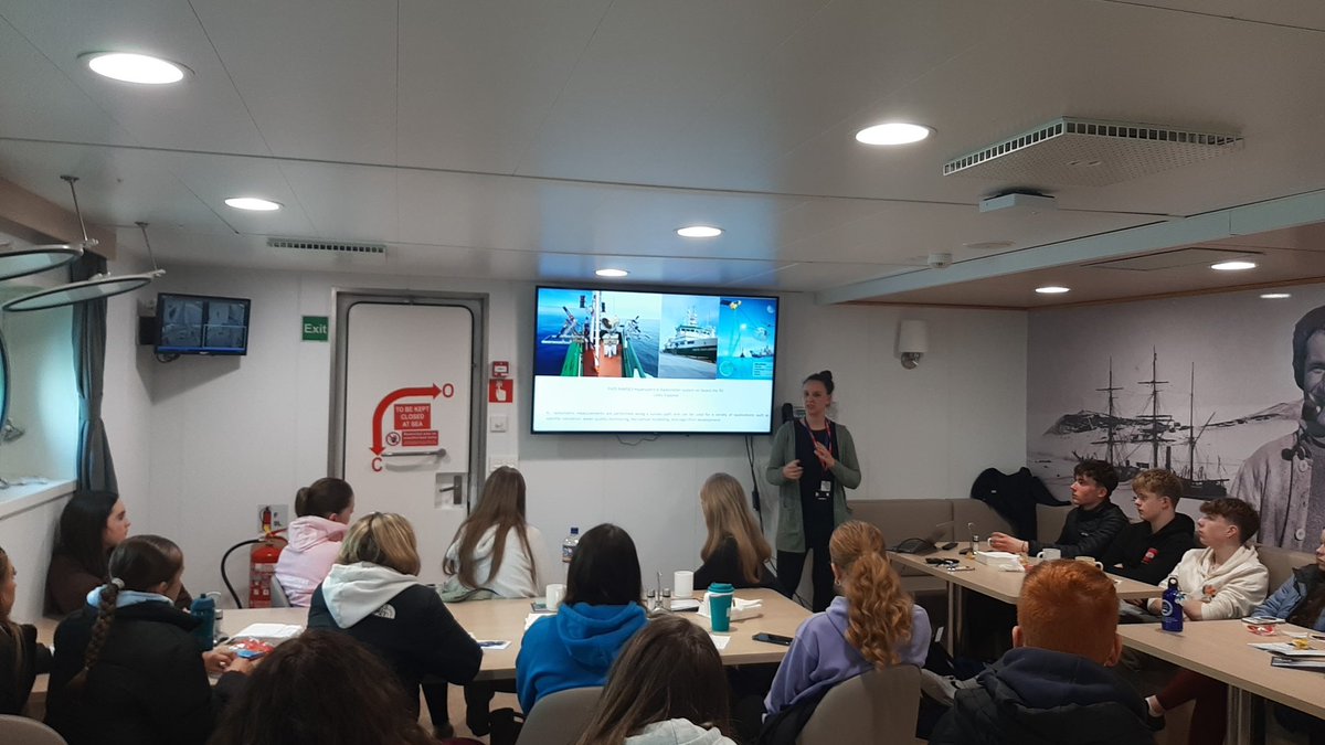 Final presentation this afternoon for @MarineInst #TY2024 day two. Dr. Catherine Jordan explors remote sensing and how its used in #Marine #Science #satellitedata. @CopernicusEU @NASAOcean @jorrrdy. #seeittobeit #STEM