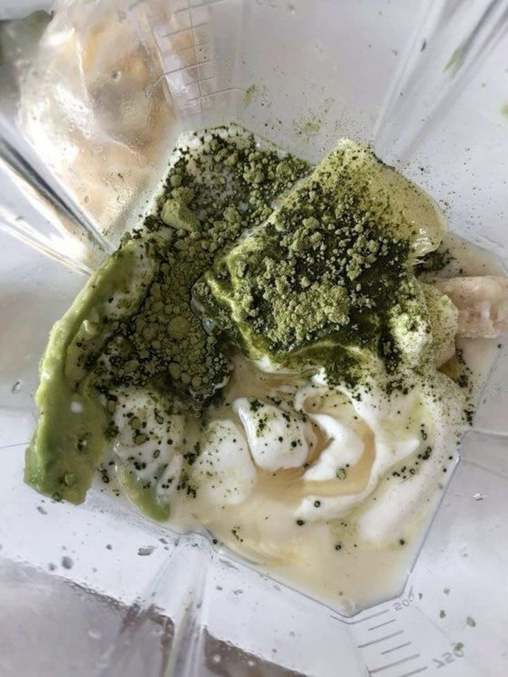 1999vogue's tweet image. lately- matcha, green smoothies, movement, hot yoga, inner glow