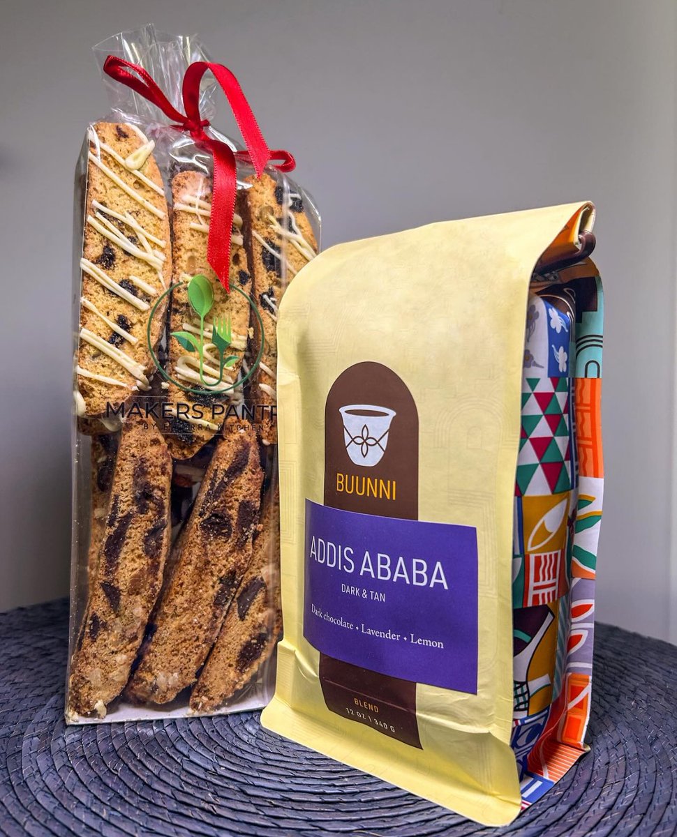 Look for This Delicious Gift Set at @buunnicoffee 🌟🌟🌟🌟🌟.

A biscotti + coffee collaboration with our sister company @makerspantry @buunnicoffee 
#giftsets #giftideas #nyccafe #biscotti #nycdesserts #nycfood #nycbesteats 
#nyccommercialkitchen #nyckitchenrental #eterrakitchen