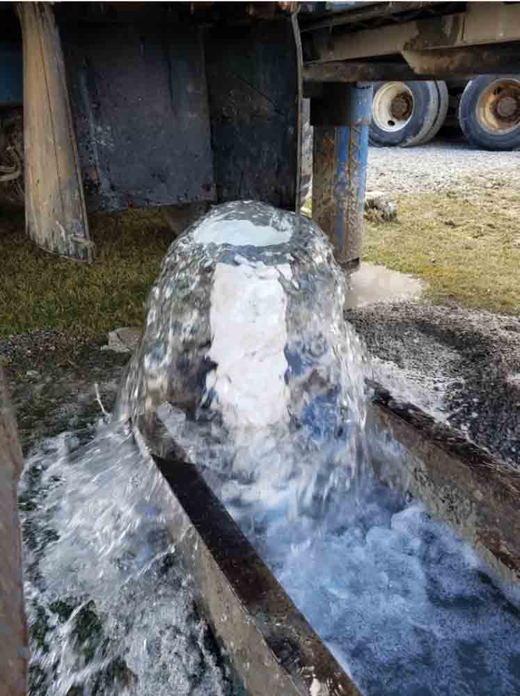 WaterWellJournl's tweet photo. #TipTuesday: @ngwatweets March's WWJ has a guest editorial on "Constructing a #FlowingWell." Learn about #math & #science behind it: https://t.co/XzCGjEEvTi. #artesianwell, #artesian, #artesianaquifer, #waterwell, #waterwelldrilling, #drilling, #groundwater https://t.co/kjLqHlxWJN