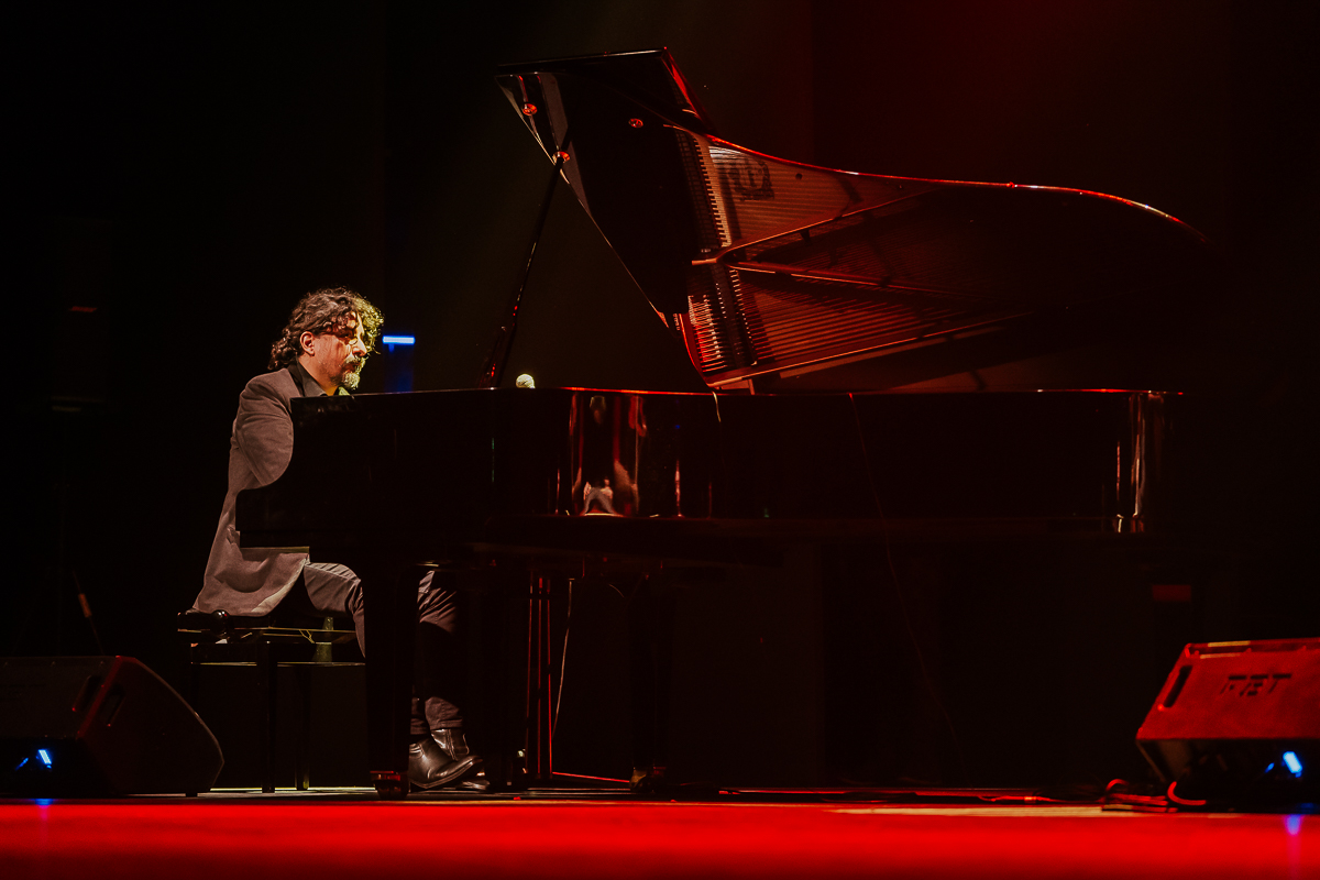 Astillero en concierto. Martes 5, 12 y 26 de marzo, 21hs. Pista Urbana. Chacabuco 874, San Telmo. Entradas a la venta en tinyurl.com/astillero24