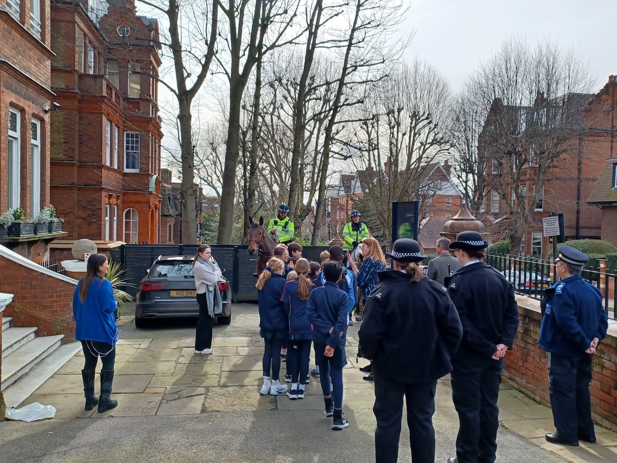 Frognal & Fitzjohn's Police tweet media