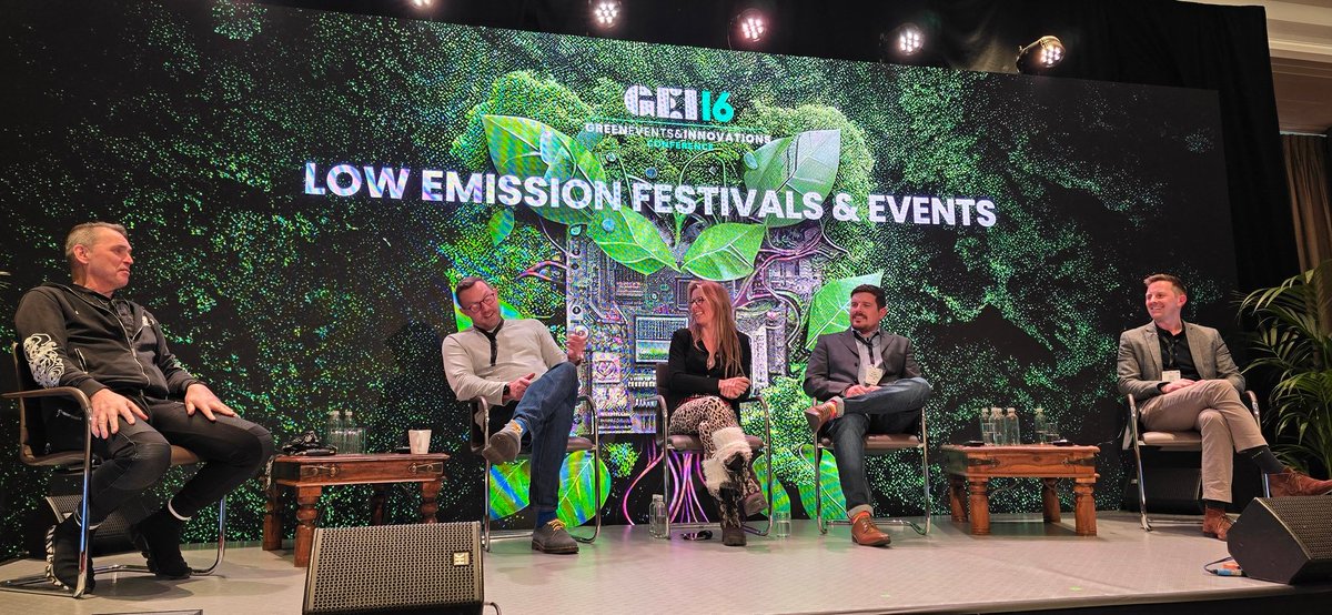 Low Emmission Festivals & Events @DaleVince OBE (@Ecotricity / Forest Green Rovers FC) Andy Mead (@instagridpower), @ClaireONeill_22 (@agreenerfuture_), Craig Hardeman (@PowerLogistics), Andy Hibberd (@Ecotricity / Grid Faeries) #GEI16 #ILMC36 #GREENEVENTS