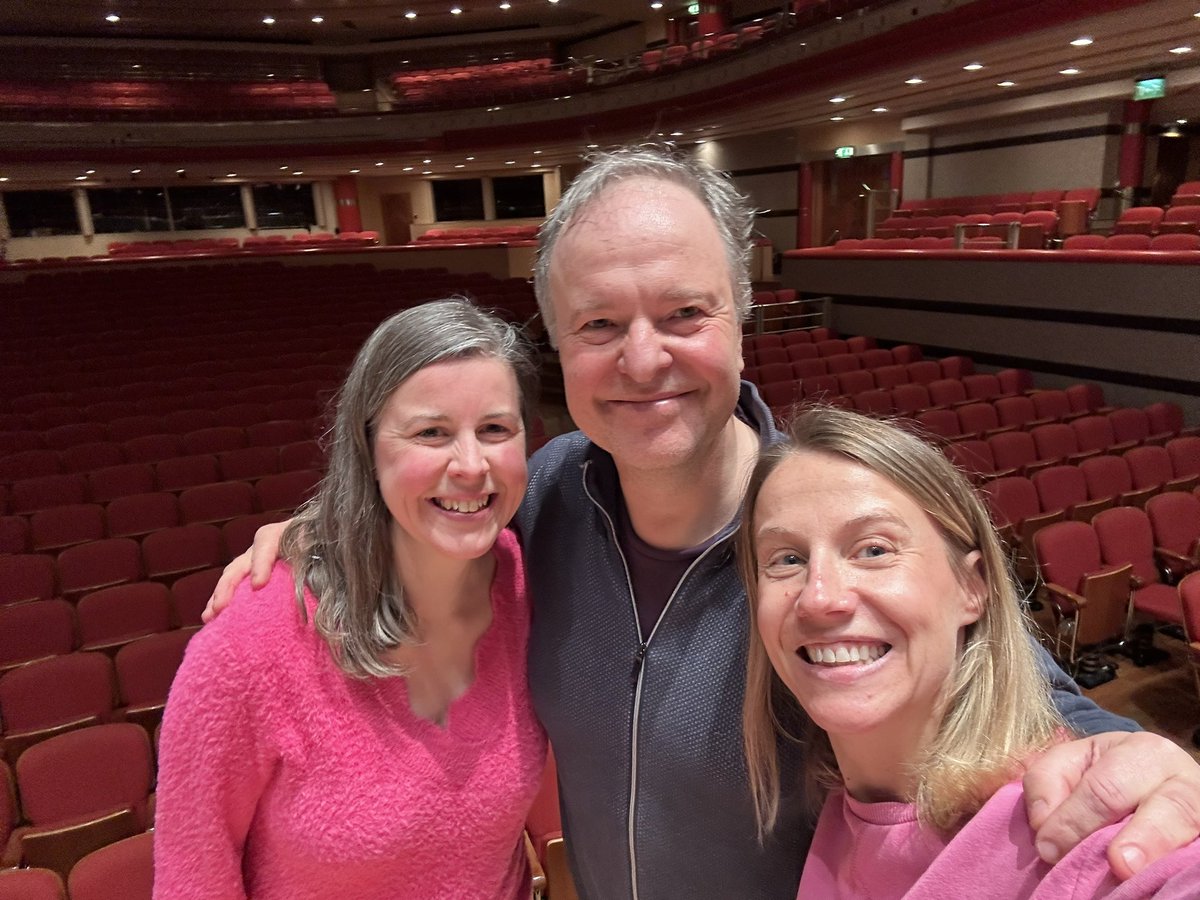 Beyond happy to welcome back @oramsa to @TheCBSO for 2 special concerts. Lots of emotion, even a few tears in the best possible way! Amazing @AnuKomsi on Weds then @CBSOBenevolent Thurs. Musicians play for free to raise funds for this incredible fund. Pink jumpers not mandatory!