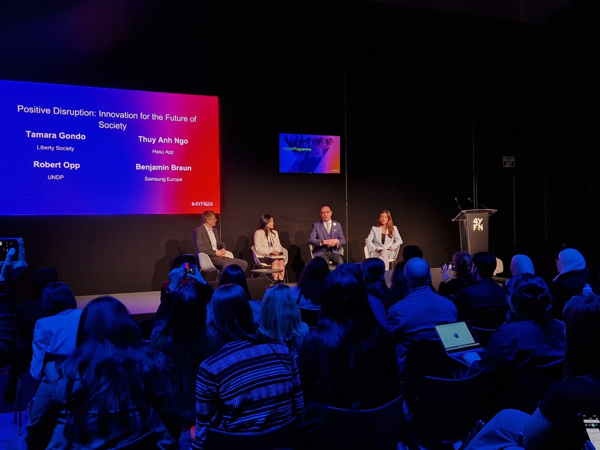 In an era where #tech evolves at an unprecedented pace, is innovation moving in the right direction? 
#Generation17 Young Leaders Thùy Anh Ngô and Tamara Gondo, @UNDP’s @Robert_Opp and Samsung’s @benjaminbraun explore how tech can support a more inclusive & sust future.  #MWC2024