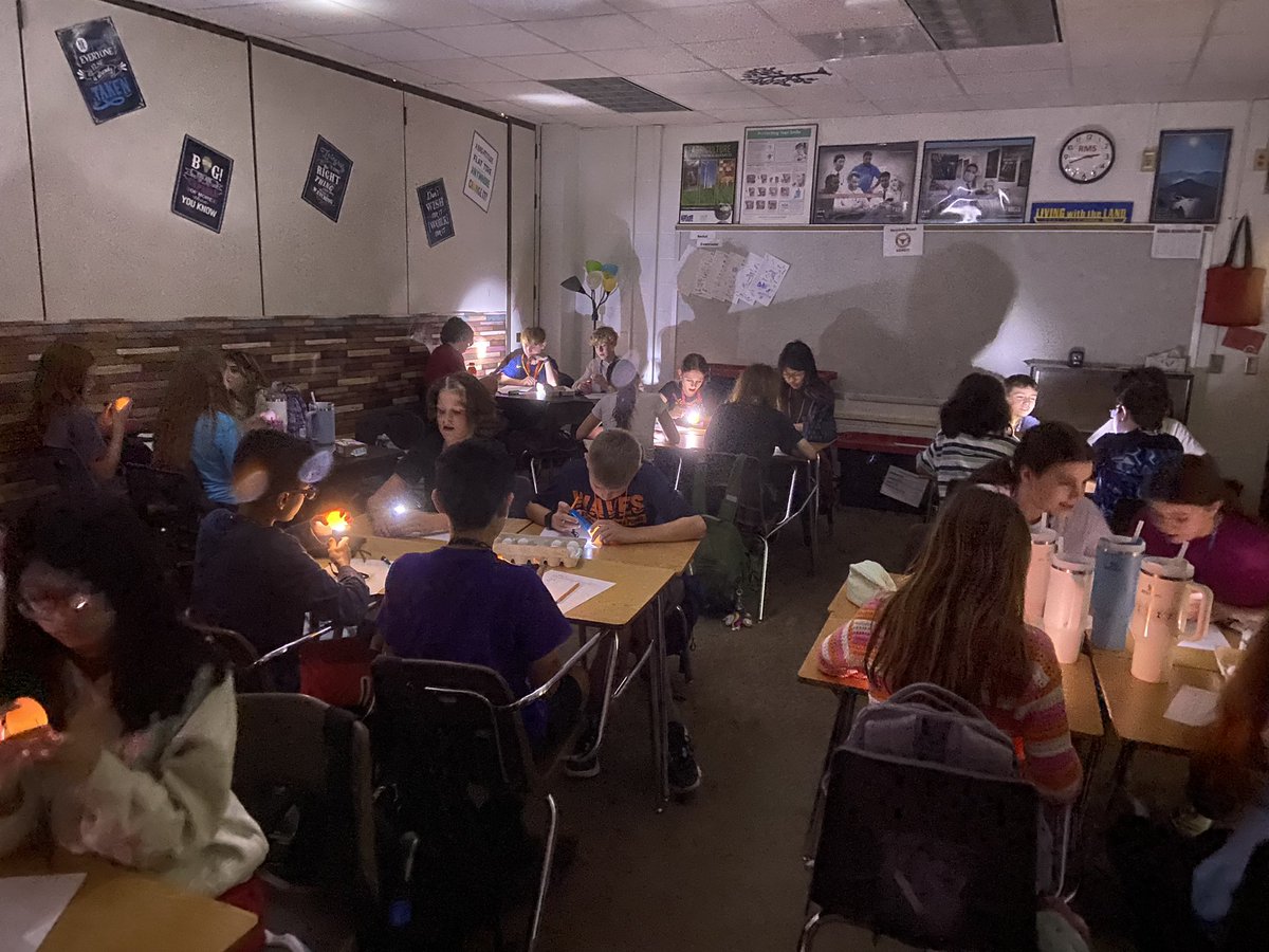 AHalling_CTE's tweet image. Yesterday was EGG-cellent! @HumbleISD_RMS @HumbleISD_CTE students learned about the exciting career opportunities with poultry science! Thank you @MathWithMissE for sharing your feathered guest speakers!

@roser_matthew @MrsDawnPeter 
@HumbleISD #rmsclassof2030
 #HumbleCTE