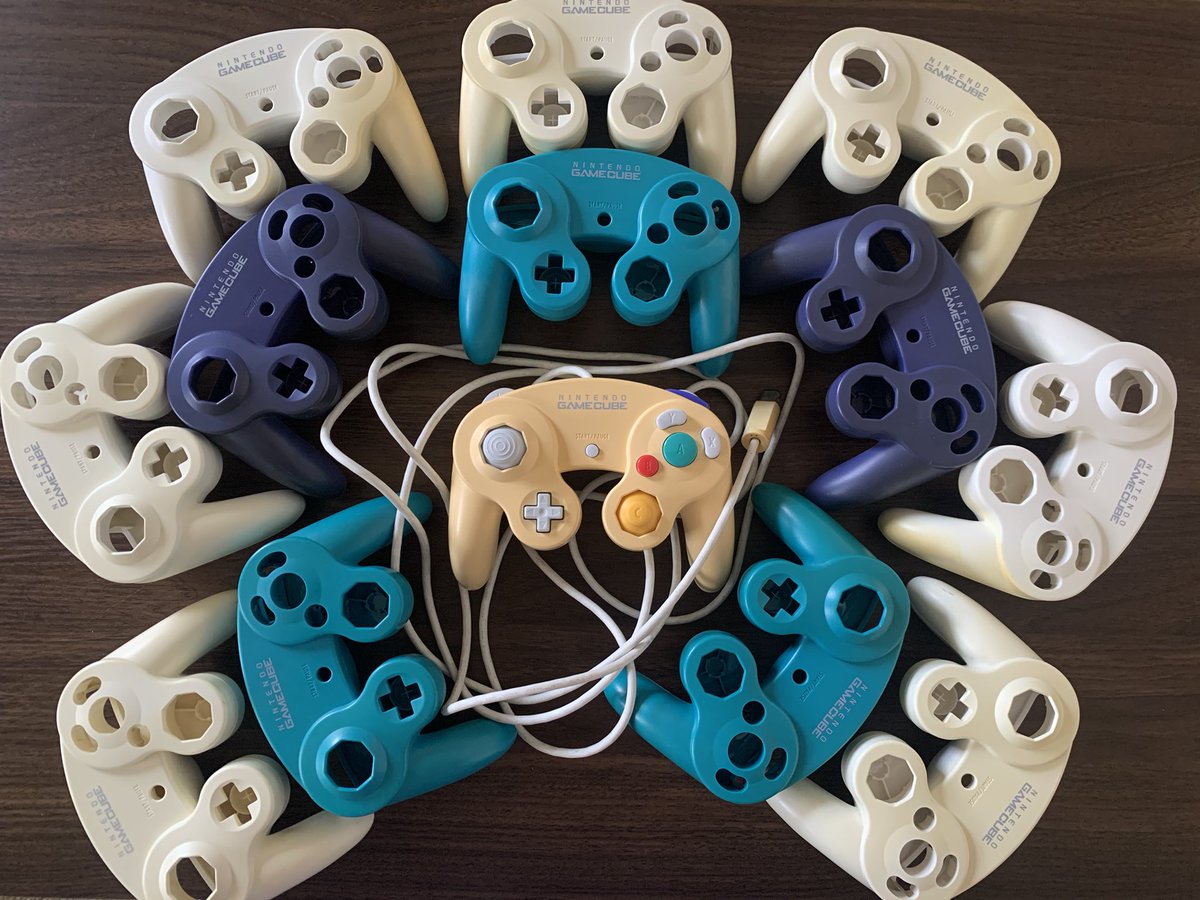 ayeGiohh's tweet image. GIVEAWAY + SALE

NOW OFFERING: 

Sunburnt JP Whites in the 99$ controller build as well as a couple Sunburnt Emeralds/Indigos

Giving away the coveted EGGSHELL controller in the middle. Retweet/Follow/Like to enter. Tag people for extra entries. Order link and details below👇
