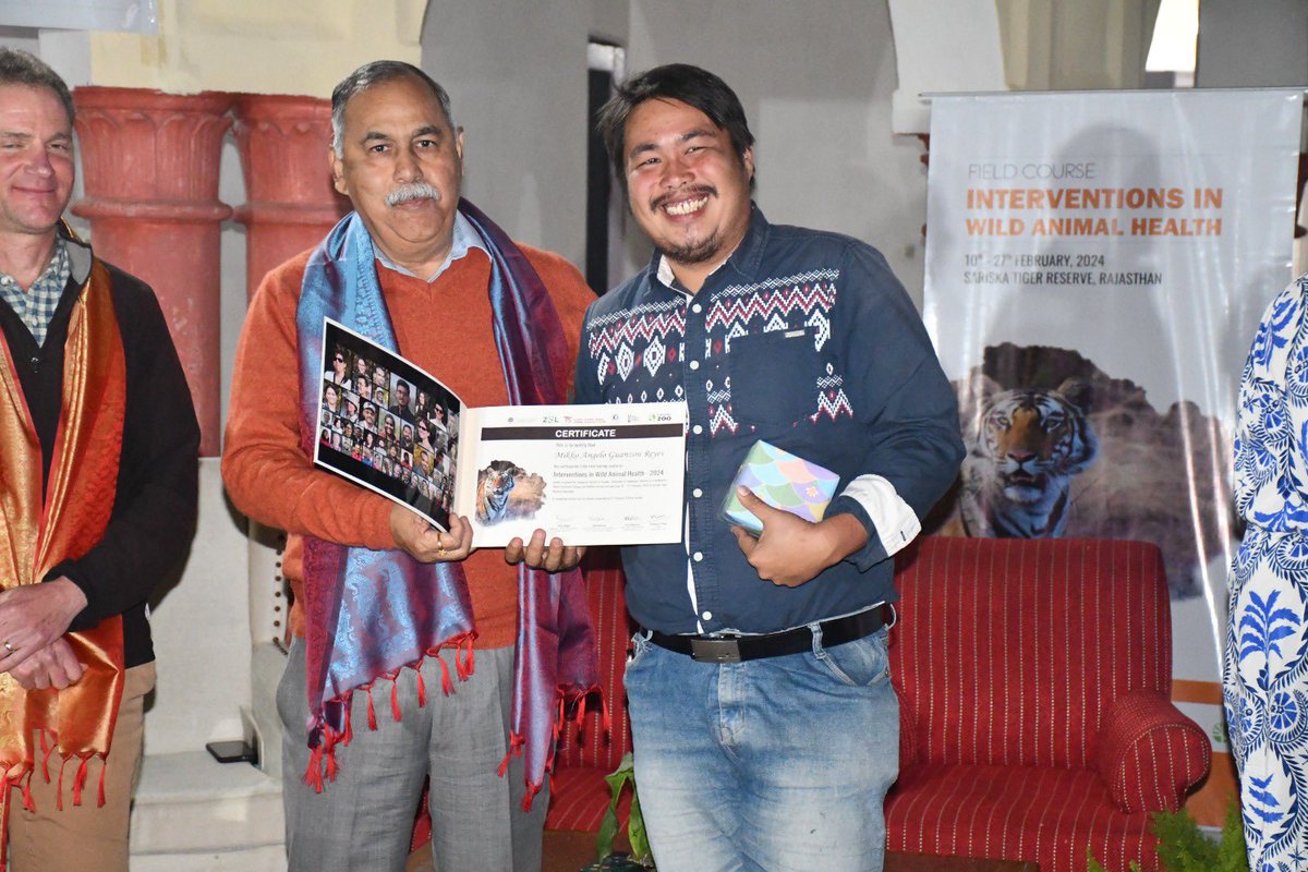 wii_india's tweet photo. Delighted to wrap up the 2024 Field Course on Wild Animal Health Intervention with a memorable valedictory session. Honored to have Chief Guest Sh. DVS Khati, former PCCF&CWLW, Uttarakhand, Dr. PK Malik, former Senior Scientist at WII, and Sh. Mahendra Sharma, Field Director, Sariska Tiger Reserve.
@GowriMallapur, @eventoed, @EdinburghUni @OfficialZSL @wii_india @RoyalVetCollege @unimelb @theTorontoZoo @wildlyconscious @wildwithwolves @paragnigam09