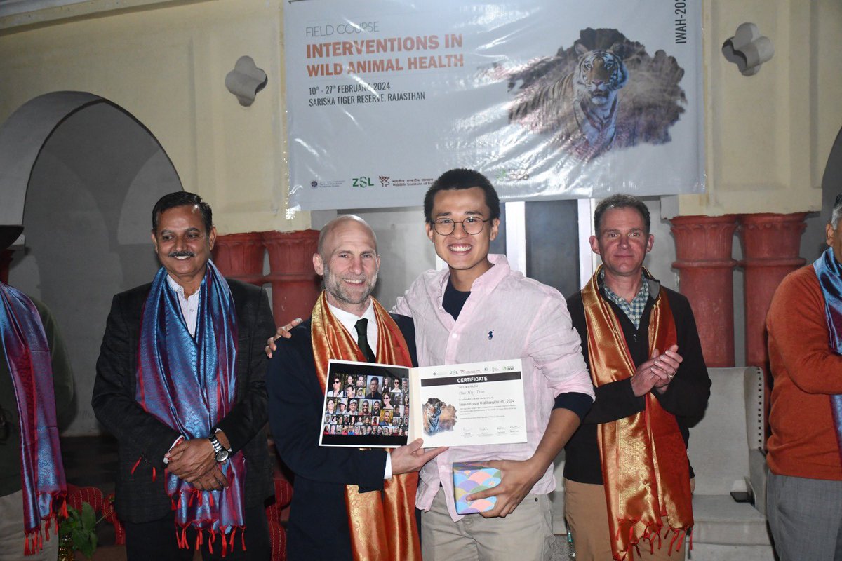 wii_india's tweet photo. Delighted to wrap up the 2024 Field Course on Wild Animal Health Intervention with a memorable valedictory session. Honored to have Chief Guest Sh. DVS Khati, former PCCF&CWLW, Uttarakhand, Dr. PK Malik, former Senior Scientist at WII, and Sh. Mahendra Sharma, Field Director, Sariska Tiger Reserve.
@GowriMallapur, @eventoed, @EdinburghUni @OfficialZSL @wii_india @RoyalVetCollege @unimelb @theTorontoZoo @wildlyconscious @wildwithwolves @paragnigam09