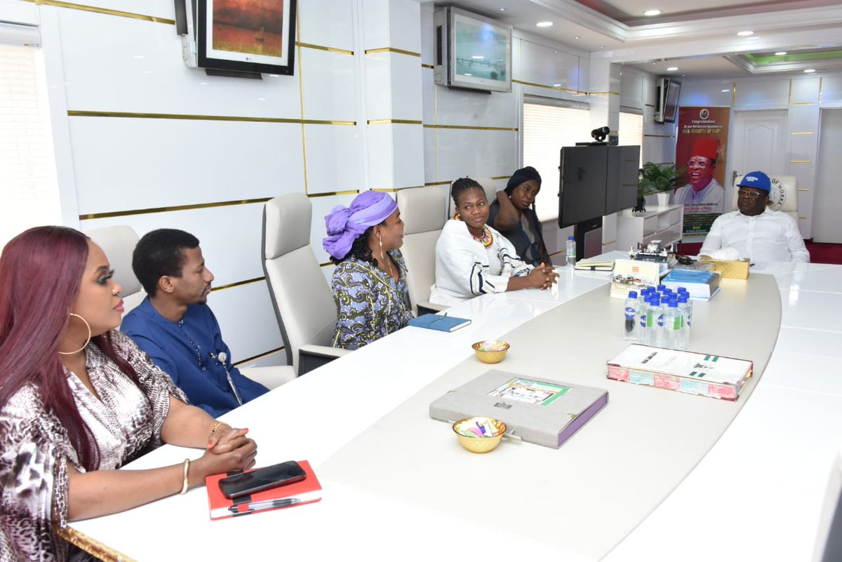 gift_johnbull's tweet photo. As members of the Presidential Community Engagement Team, my colleague and I dedicated to ensuring that the voices of local communities are heard paid a working visit to His Excellency Sen (Engr) David Nweze Umahi, the Honorable Minister of Works.

During our meeting, we emphasized the importance of establishing a strategic partnership aligned with the ministry's policy of "Community Relations," particularly focusing on the maintenance of motorable roads in communities across the nation throughout contractual periods in line with the Presidents renewed Hope Agenda.

Through our ongoing collaboration with the Ministry of Works, we are committed to advocating for community-centric approaches to infrastructure development and maintenance. By amplifying the voices of local stakeholders, we aim to ensure that their needs are addressed, and their voices are heard at every level of government as mandated by the President. #presidentsentme #onegoal