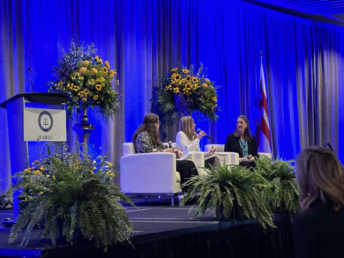 Lots of good vibes in the discussion between @PGE4Me CEO Patti Poppe and @KatherineBlunt here @narucwinter24. “People think I am motivated by money. I’m not motivated by money,” Poppe said.