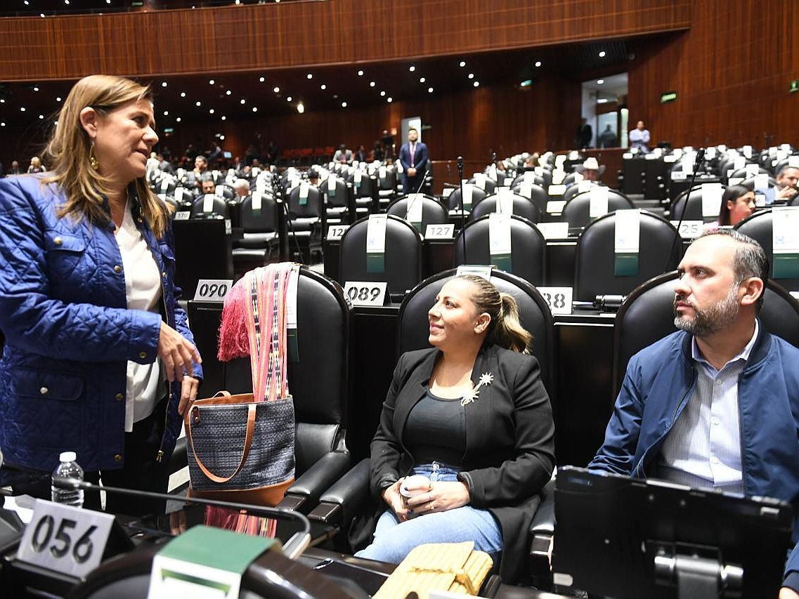 ¡En Camara de Diputados en Sesión Ordinaria! 💼🏛️ #SesiónOrdinaria #TrabajoLegislativo
