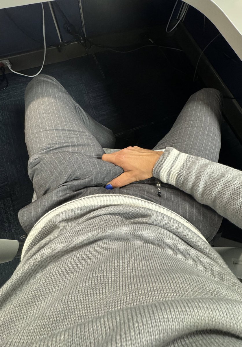 Estos días he estado súper caliente hasta en el trabajo 😈🥵🔥 espero que no venga ninguno de mis compañeros pronto. Alguien que le ayude a <a href="/angosxxx/">Angos 🔥🍑</a>  a bajarme lo caliente? 🍼💦

<a href="/radargaymx/">Radargaymx 🏳️‍🌈👬🏳️‍⚧️</a> 

#gay #gaysex #top #dick #bigdick #gaymexico