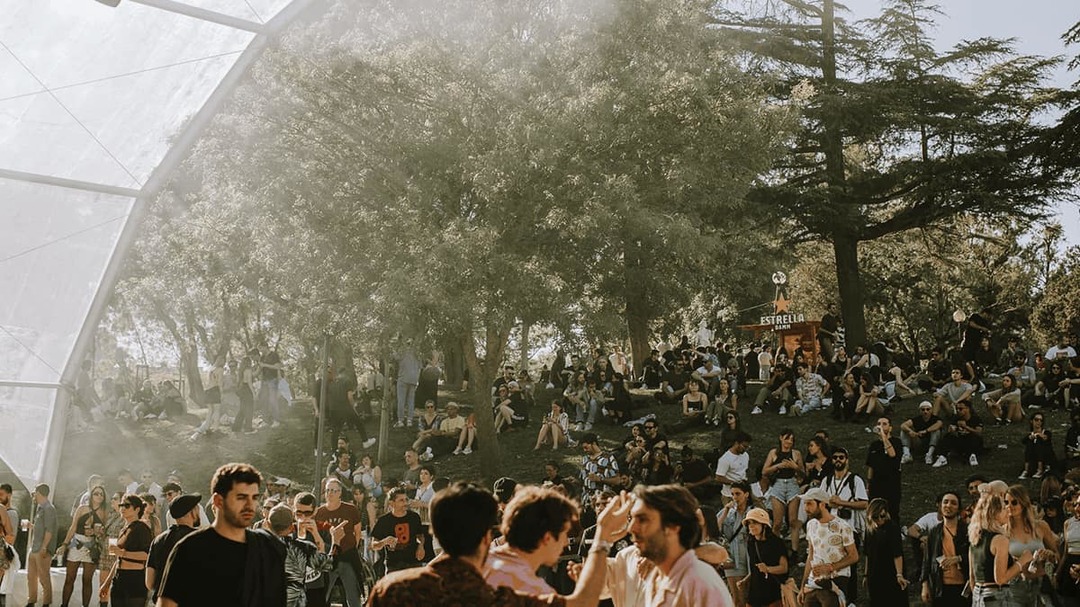 O Sónar Lisboa  é o primeiro Sónar do ano e vai mostrar, de 22 a 24 de março, o melhor da música eletrónica de todo o mundo. Além dos concertos no Pavilhão Carlos Lopes, vai decorrer em paralelo o Sónar+D com uma instalação de artistas na Estufa Fria.  @sonarLisboa 
#Lisboa