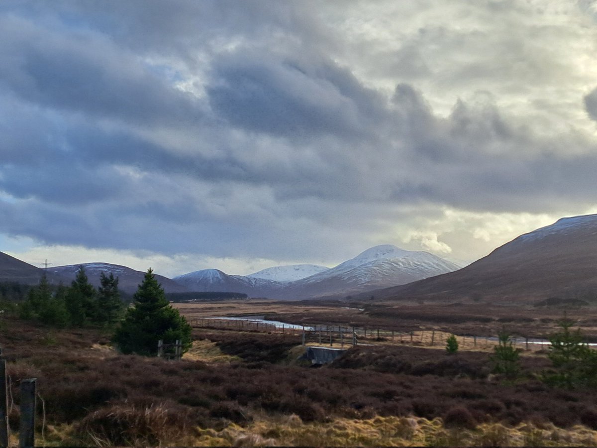 IainRMacleod's tweet photo. Nice afternoon driving through Drumochter #drumochterpass https://t.co/NhEA7z00Lt