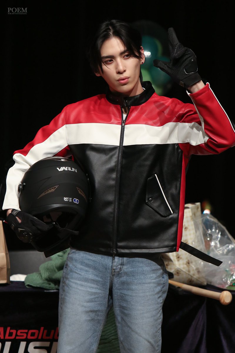 230228 애플뮤직

#절대_지지않을_태양이의_날
#항상곰다_유태양_생일축하해
#HAPPYTYANGDAY
#SF9 #유태양 #YOOTAEYANG