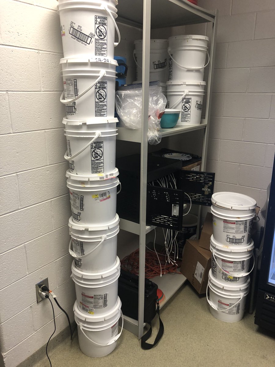 CameronPettus's tweet photo. We go through some peanut butter after we lift for all our athletes here at the Eastside! π―β€οΈπ¦
#FuelingForSuccess #GoEagles https://t.co/oGcVQYX7jE