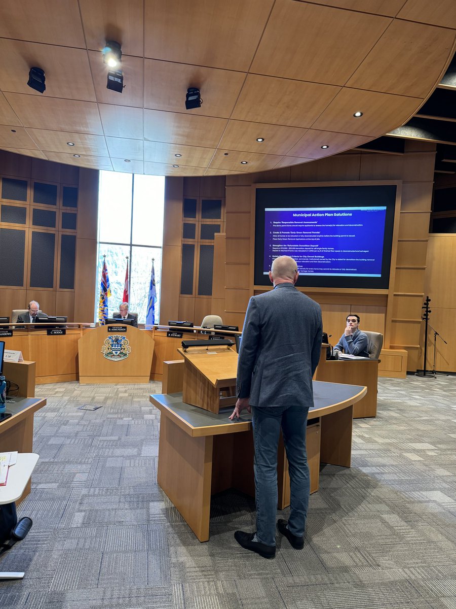 Thnx to Coquitlam City Council for having us present our Home Waste Prevention: Municipal Action Plan. 2,700 SFDs are demo’d / yr across Metro Van. We’re calling on council’s to create stronger incentives for responsible removal solutions: home relocation or deconstruction ♻️