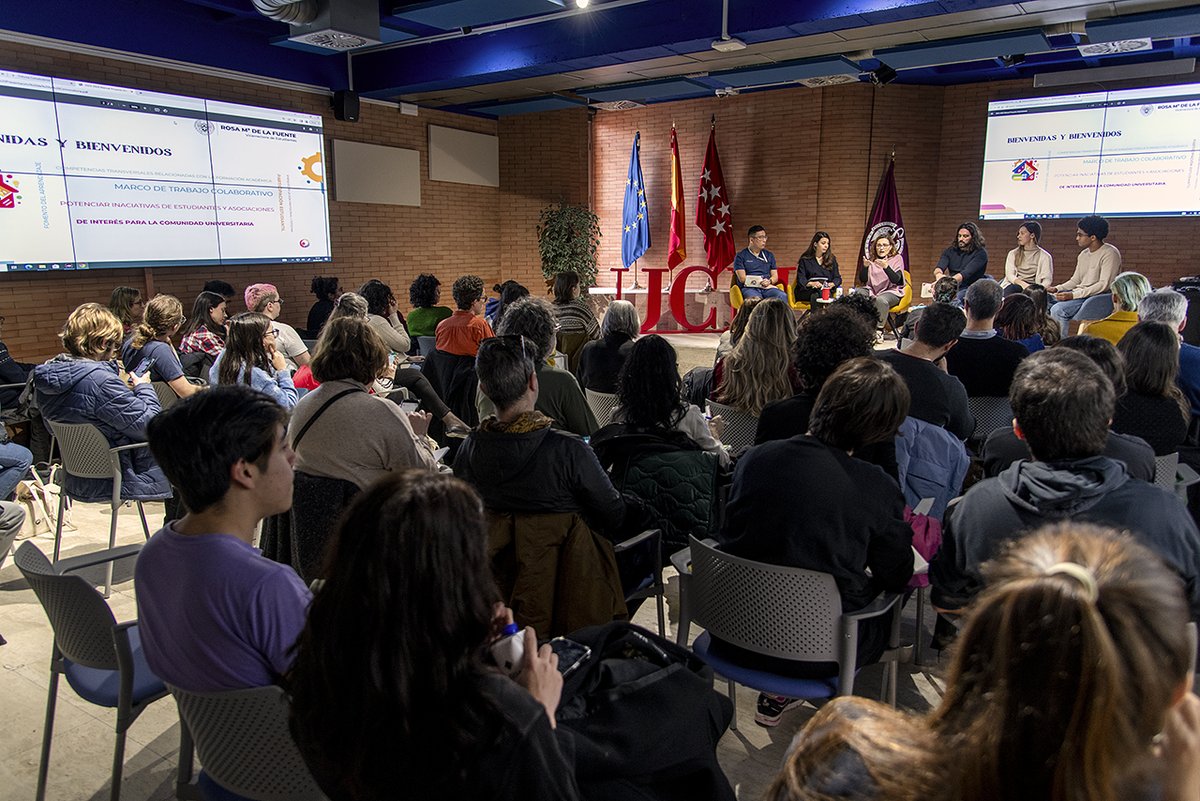 Ayer presentamos la Convocatoria de Proyectos para la Participación y Convivencia de Asociaciones de Estudiantes <a href="/unicomplutense/">Complutense</a> con <a href="/rosinaes/">Rosa de la Fuente</a>, Vicerrectora de Estudiantes.

Te lo cuenta <a href="/TribunaComplu/">Tribuna Complutense</a>: tribuna.ucm.es/news/vicerrect…

⬇️⬇️⬇️
ucm.es/la-casa-del-es…