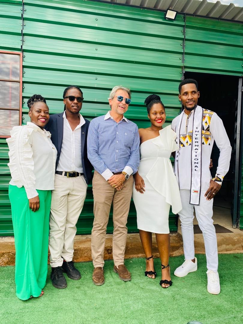 HE ⁦@euinzim⁩ Ambassador, ⁦⁦@vonKirchmannEU⁩, this afternoon visited ⁦@DanicaStudios⁩ in Vic Falls in support of young creatives in the tourist city. The Studio received grant for studio equipment set-up under #CreativeACTIONs 2. Supporting talent & culture!