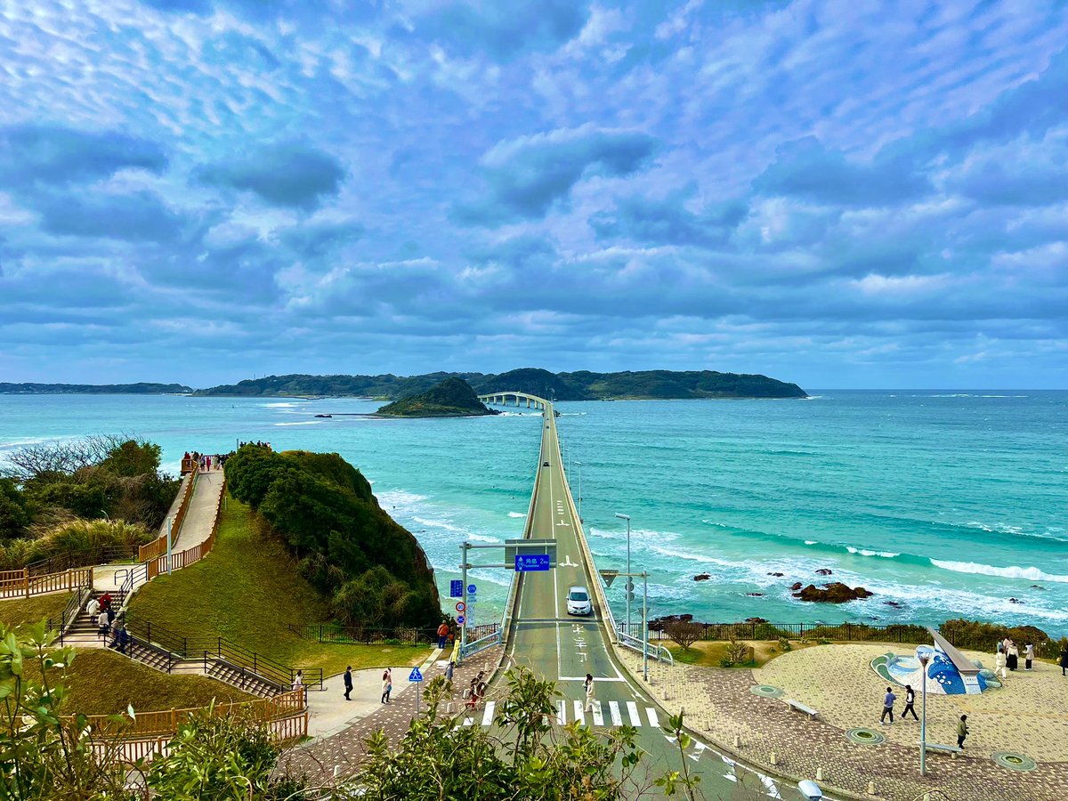 これが、こう。

ブリリアンス100
彩度100
自然な彩度100

#角島大橋