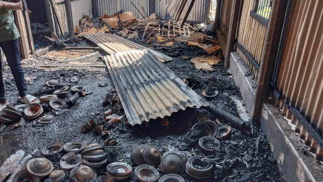 কালিয়াকৈরে দধী তৈরি কারখানায় আগুন