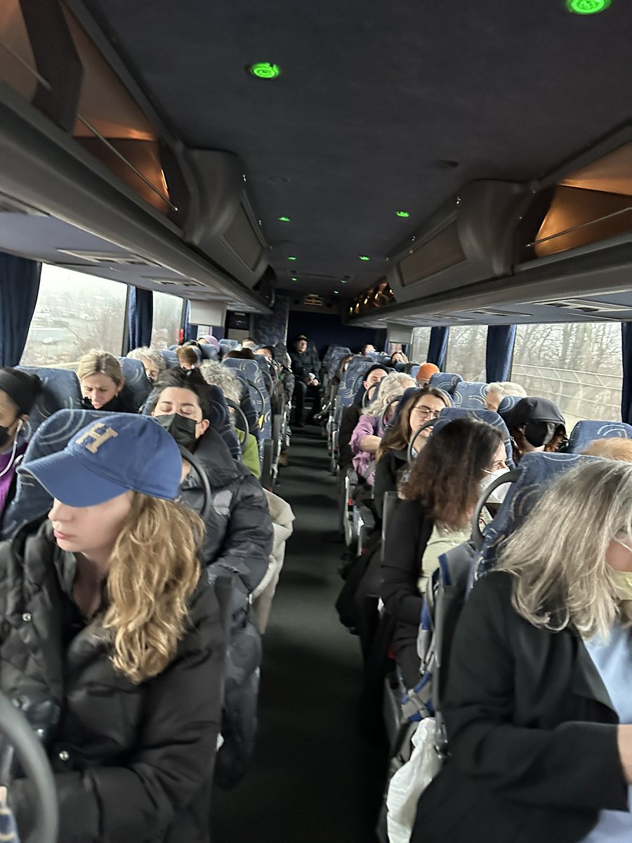 A full bus from NYC heading to Albany for New York is Not Disposable Advocacy Day! Let’s get these bills passed 💪 @CarlHeastie @SenatorASC @PlasticsBeyond