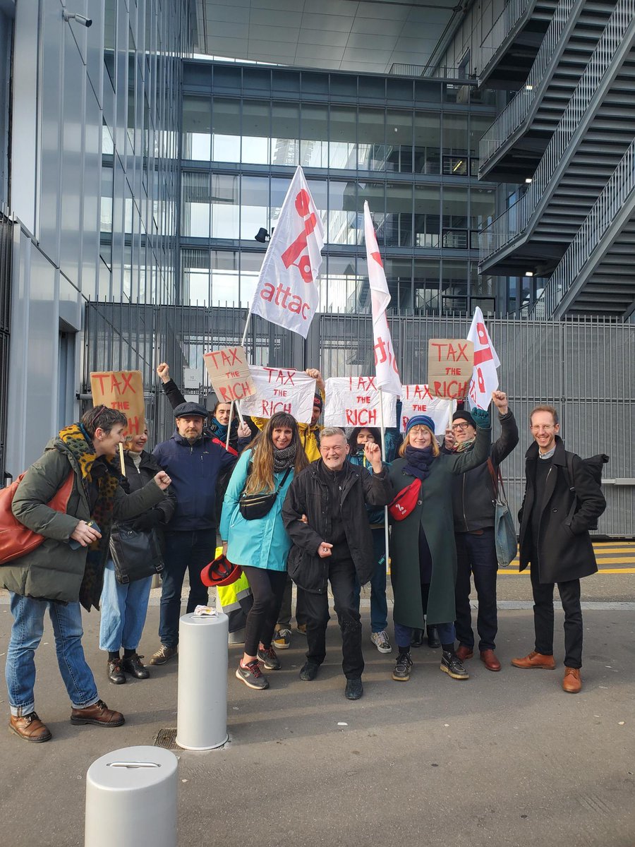 attac_fr's tweet photo. 🔴 Enfin ! Après avoir été privé de liberté pendant 68 h, notre camarade est libre.

Une procédure démesurée et une peine (1200€ d'amende ou 120 jours de prison) disproportionnée pour une action symbolique, sans dégradation et sans violence, portant un message d’intérêt général. https://t.co/dkLt3aDoIm