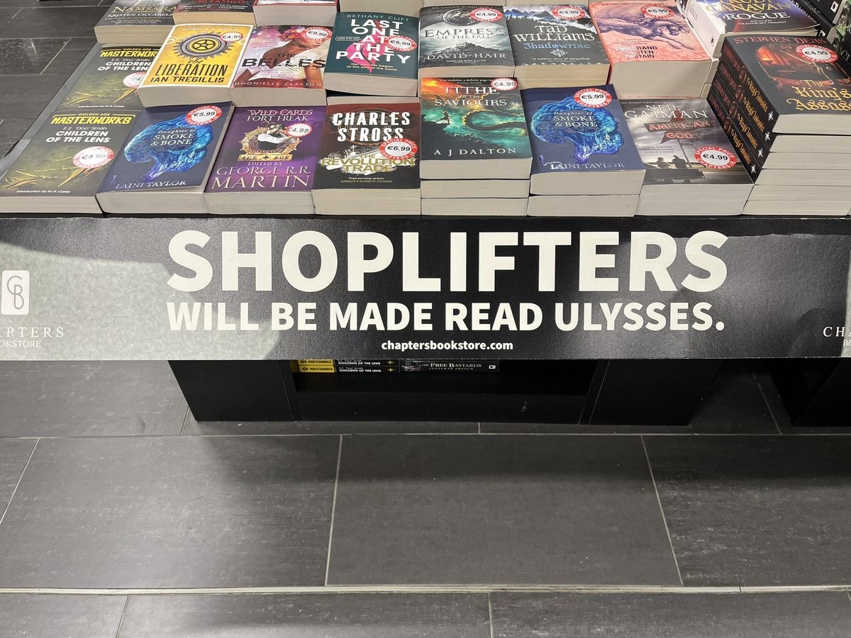 Well played @chaptersbooks 😉🤣