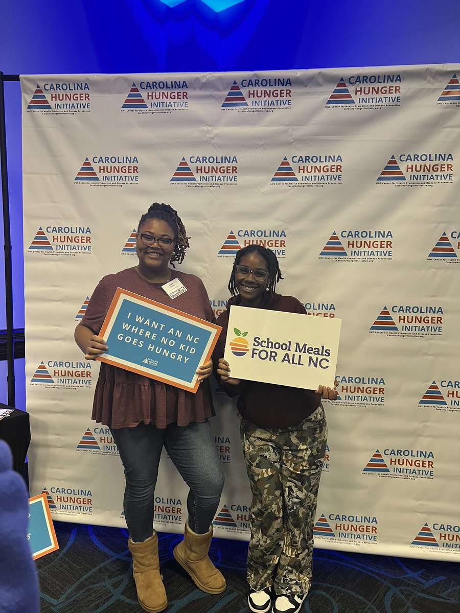 carolina_hunger's tweet photo. Our photo booth is in full swing! 📸 #NCChildHungerLeaders 
#NCTOY #NCPOY https://t.co/vGmXk5sCbo