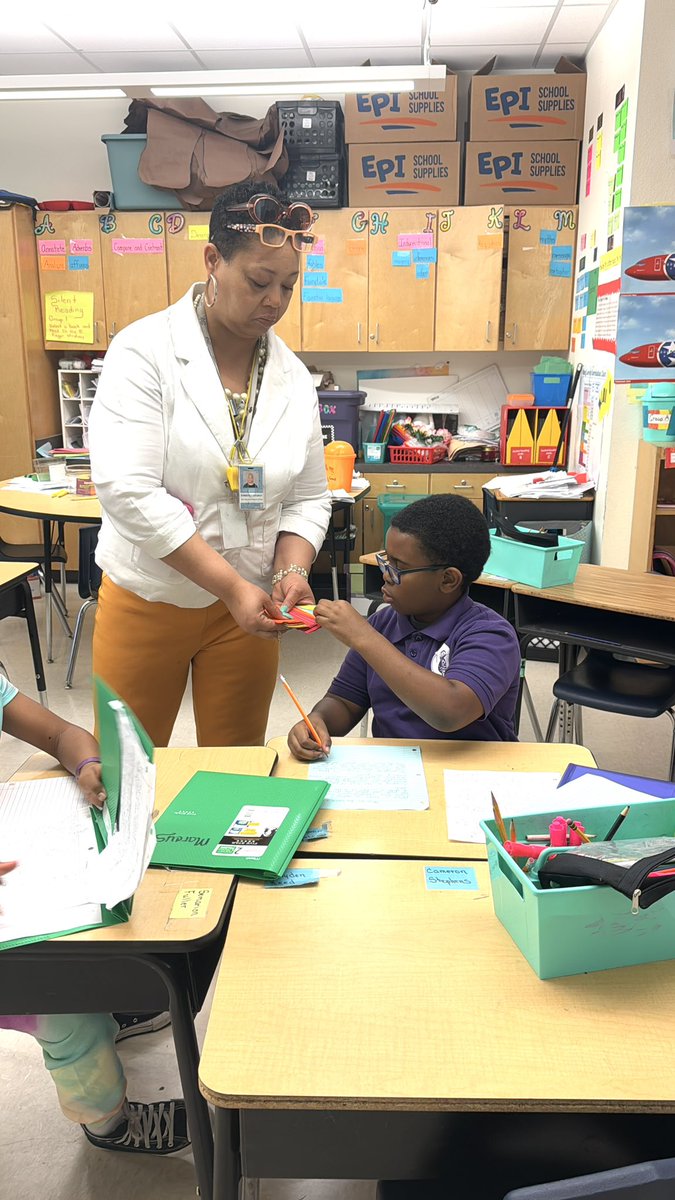 LANschools's tweet image. We visited Ms. Branch’s class to walk through morning routines and check out ECR processes. Students transition through activities seamlessly and Ms. Branch has built a strong, positive classroom culture!

#leadershipacademynetwork #teachwithLAN #allinwithLAN #fwisd