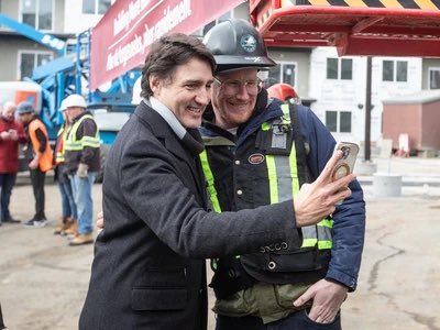 JasonOnTheDrums's tweet photo. #Ableg

Trudeau provided Albertans:
- $10/Day Child Care
- $13,800,000 Affordable Home Grants
- $70,000,000 Mental Health Funding
- $1,000,000,000 New Health Care Fund

Danielle Smith provided Albertans:
- Smears and Lies about Trudeau

Tell me who’s looking out for Albertans? https://t.co/rJS1kOF60K