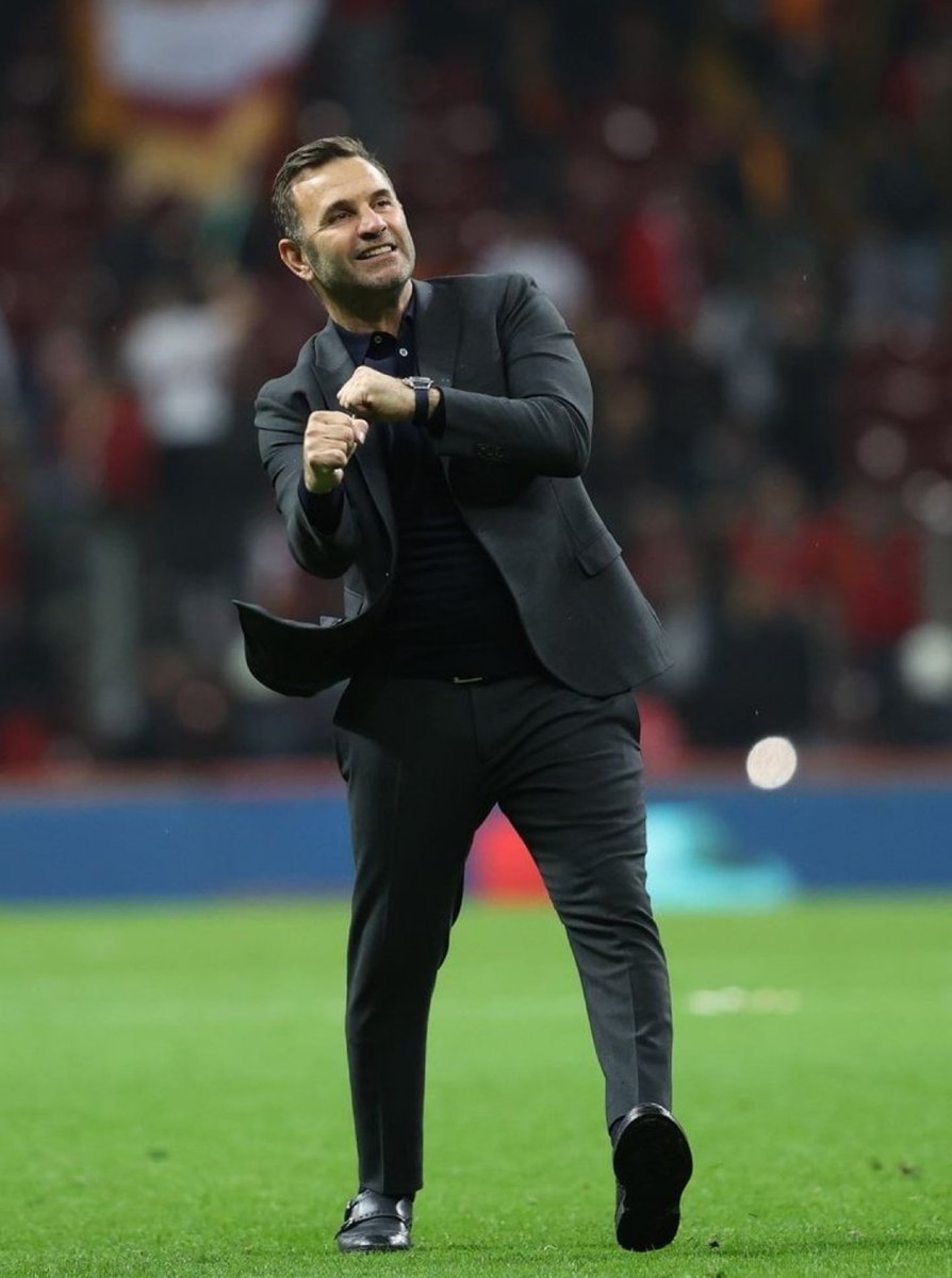 "Hedefim Galatasaray'da 5. yıldızı takmak"

                           Sir Okan Buruk 💛❤️