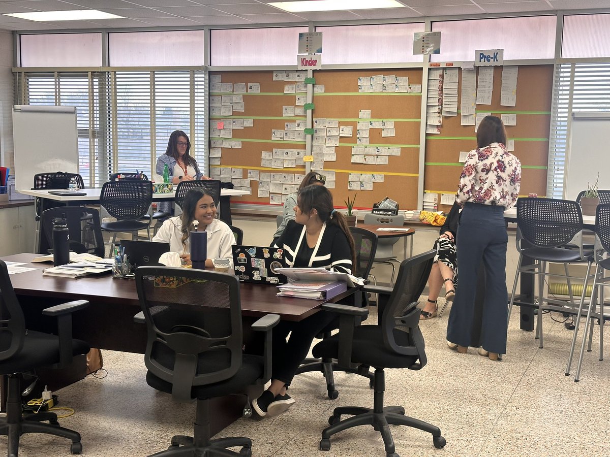 Great to observe a targeted coaching debrief session today between @evelyninfnt and her Master Team Teach Teacher. #TeamECISD #IMPACT

Amazing to see the passion, dedication, and continuous learning happening in real-time. Keep up the excellent work! #OpportunityCulture