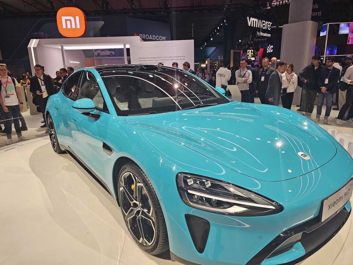 Xiaomi's new car! Smartphone vendors seriously pivoting now.
#MWC2024 #XiaomiSU7